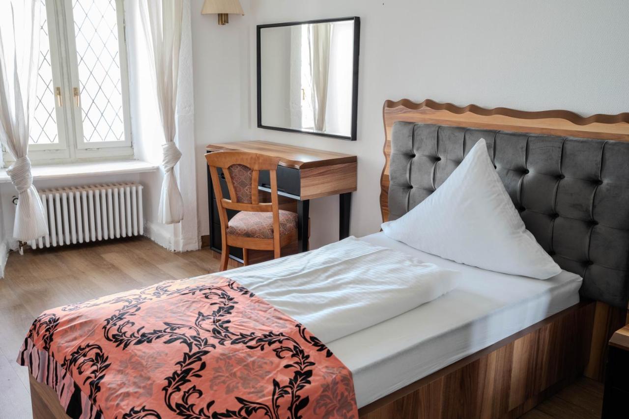 Eventlocation & Hotel Schloss Neuburg Obrigheim المظهر الخارجي الصورة